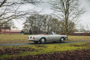 Imagen 4/25 de Lancia Flaminia GT 2.8 3C Touring (1962)