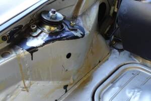 Image 15/40 of Porsche 911 Carrera 3.2 (1986)