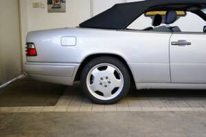 Bild 66/69 von Mercedes-Benz E 320 "Final Edition" (1997)