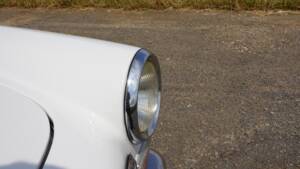 Image 25/36 de Peugeot 404 Coupé (1967)
