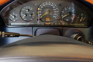 Image 38/70 de Mercedes-Benz CL 500 (1997)