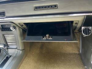 Image 7/11 of Mercury Cougar (1968)