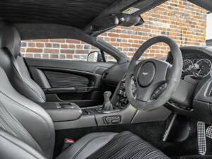 Immagine 43/50 di Aston Martin V12 Zagato (2013)