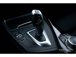 Bild 14/22 von BMW 118i (2019)