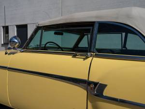 Image 15/26 of Packard Series 2631 (1953)