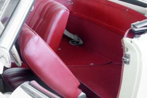 Image 14/50 de Mercedes-Benz 190 SL (1960)