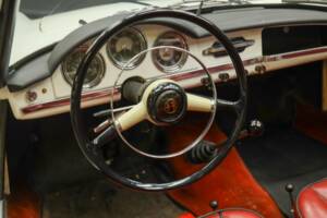 Bild 46/50 von Alfa Romeo Giulietta Spider (1957)