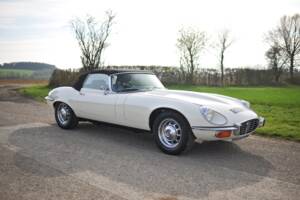 Image 17/37 de Jaguar Type E V12 (1972)
