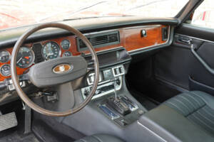 Bild 35/50 von Jaguar XJ 6 C 4.2 (1976)