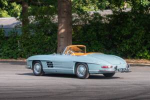 Image 31/50 of Mercedes-Benz 300 SL Roadster (1957)