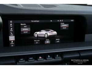 Image 31/44 of Porsche 911 Carrera (2020)