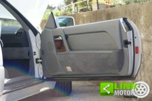 Image 17/50 de Mercedes-Benz 300 SL-24 (1989)