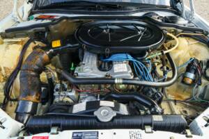 Image 21/50 de Mercedes-Benz 280 S (1988)