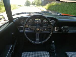 Image 27/50 de Porsche 911 2.4 S (1900)