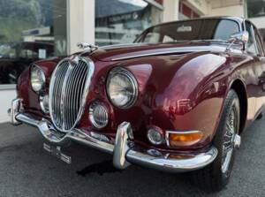 Imagen 8/25 de Jaguar S-Type 3.8 (1965)