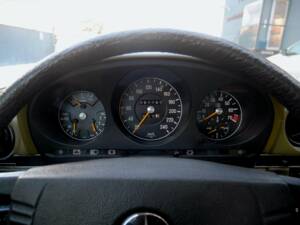Afbeelding 39/41 van Mercedes-Benz 280 SLC (1977)