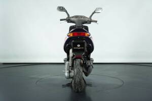 Image 7/21 de Aprilia SR 50 (1996)