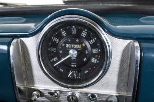 Image 22/50 of Morris Minor 1000 Traveller (1968)