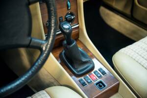 Bild 9/15 von Mercedes-Benz 280 SL (1983)