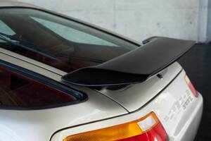 Image 20/50 of Porsche 928 GT (1989)