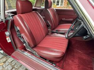 Immagine 21/29 di Mercedes-Benz 280 SL (1985)