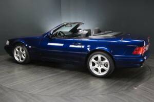 Image 6/49 of Mercedes-Benz SL 500 (2000)