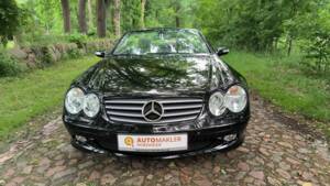 Imagen 33/58 de Mercedes-Benz SL 350 (2005)
