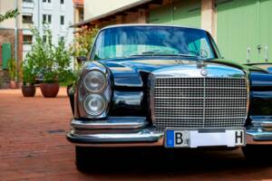 Imagen 21/199 de Mercedes-Benz 280 SE 3,5 (1971)