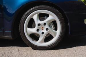 Image 50/52 of Porsche 911 Carrera 4 (1997)