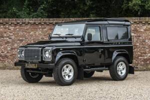 Bild 11/50 von Land Rover Defender 90 (2013)