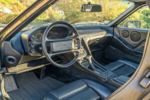 Image 16/30 of Porsche 928 S4 (1989)