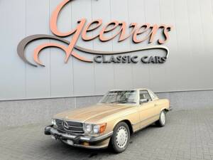 Image 16/50 of Mercedes-Benz 560 SL (1987)