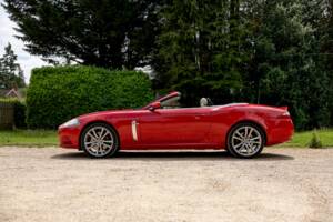 Image 30/50 of Jaguar XKR (2007)