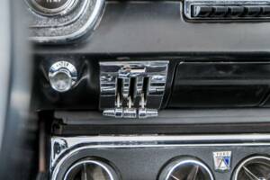 Image 25/50 of Ford Mustang 289 (1966)