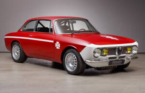 Bild 2/30 von Alfa Romeo Giulia GT 1300 Junior (1974)