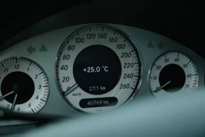Bild 25/50 von Mercedes-Benz E 500 (2007)