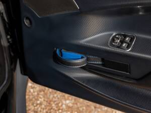 Image 16/65 of Aston Martin Vantage GT8 (2017)