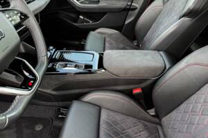 Image 9/15 of Audi Q6 e-tron quattro (2024)