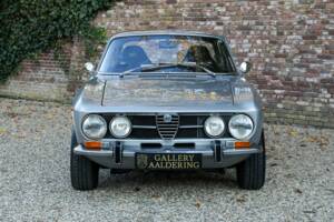 Image 47/50 of Alfa Romeo 1750 GT Veloce (1970)