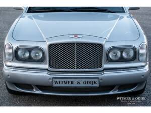 Immagine 17/26 di Bentley Arnage Red Label (2001)
