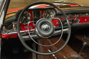 Immagine 13/19 di Mercedes-Benz 230 SL (1967)