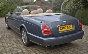 Image 12/50 of Bentley Azure (2007)