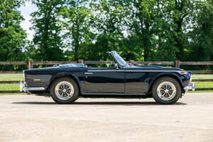 Image 5/31 of Triumph TR 5 PI (1968)