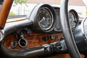 Bild 17/35 von Mercedes-Benz 280 SE 3,5 (1970)