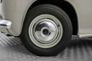 Image 4/50 de Rover 100 (1962)