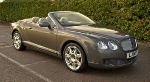 Image 6/50 of Bentley Continental GTC (2011)