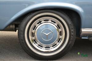 Bild 38/50 von Mercedes-Benz 280 SE 3,5 (1971)