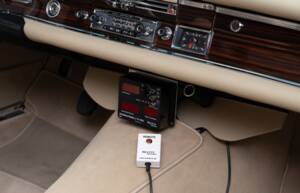 Bild 30/34 von Mercedes-Benz 250 SE (1966)