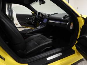 Bild 8/15 von Porsche 718 Cayman (2017)
