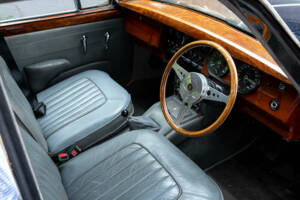 Image 2/50 of Jaguar Mk II 3.8 (1962)